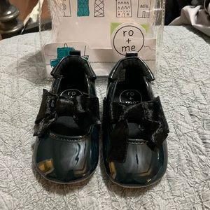 Robeez Baby Girl Black Mary Jane Shoes